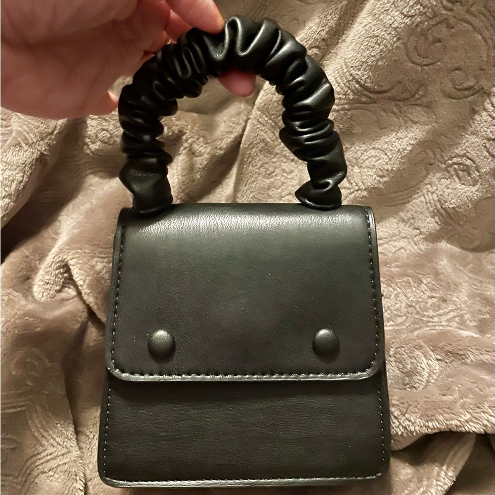 Cute Little Black Purse 🖤